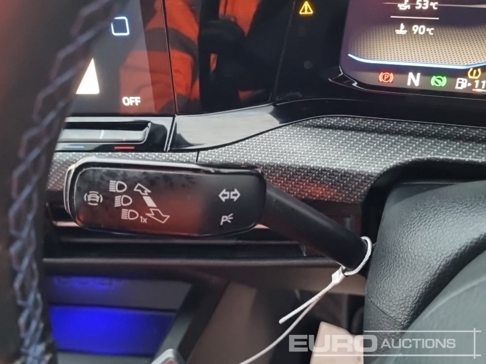 سيارة 2021 Volkswagen Golf R: صورة 42