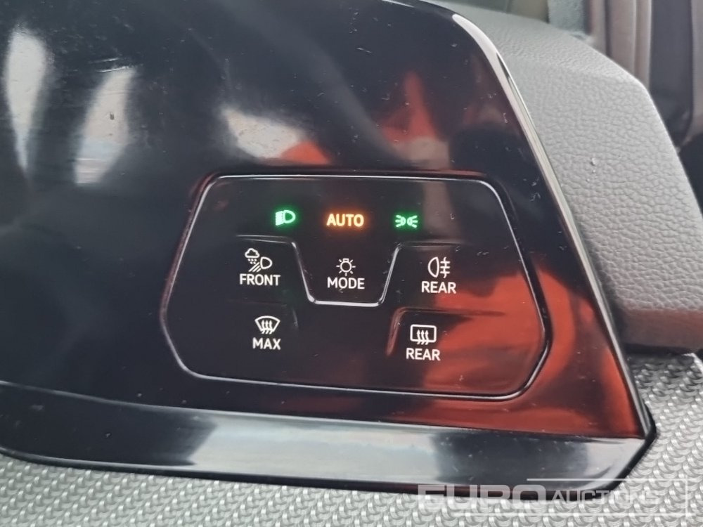 سيارة 2021 Volkswagen Golf R: صورة 35