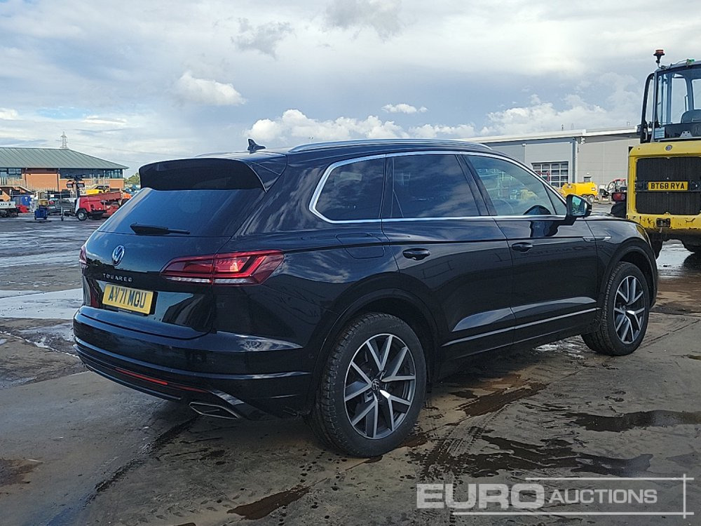 2021 Volkswagen Touareg - سيارة دفع رباعي: صورة 5 2021 Volkswagen Touareg - سيارة دفع رباعي: صورة 5