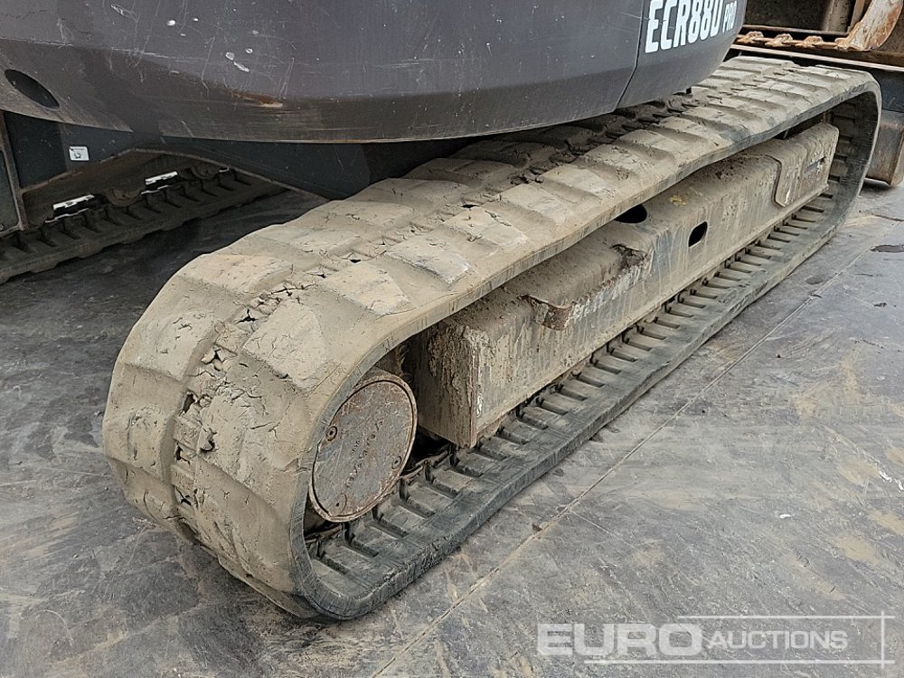 حفارة مُصَّغرة 2021 Volvo ECR88D: صورة 13
