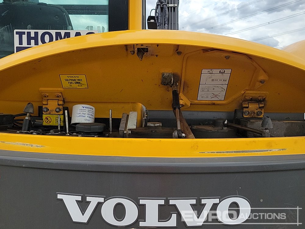 حفارة مُصَّغرة 2021 Volvo ECR88D: صورة 39