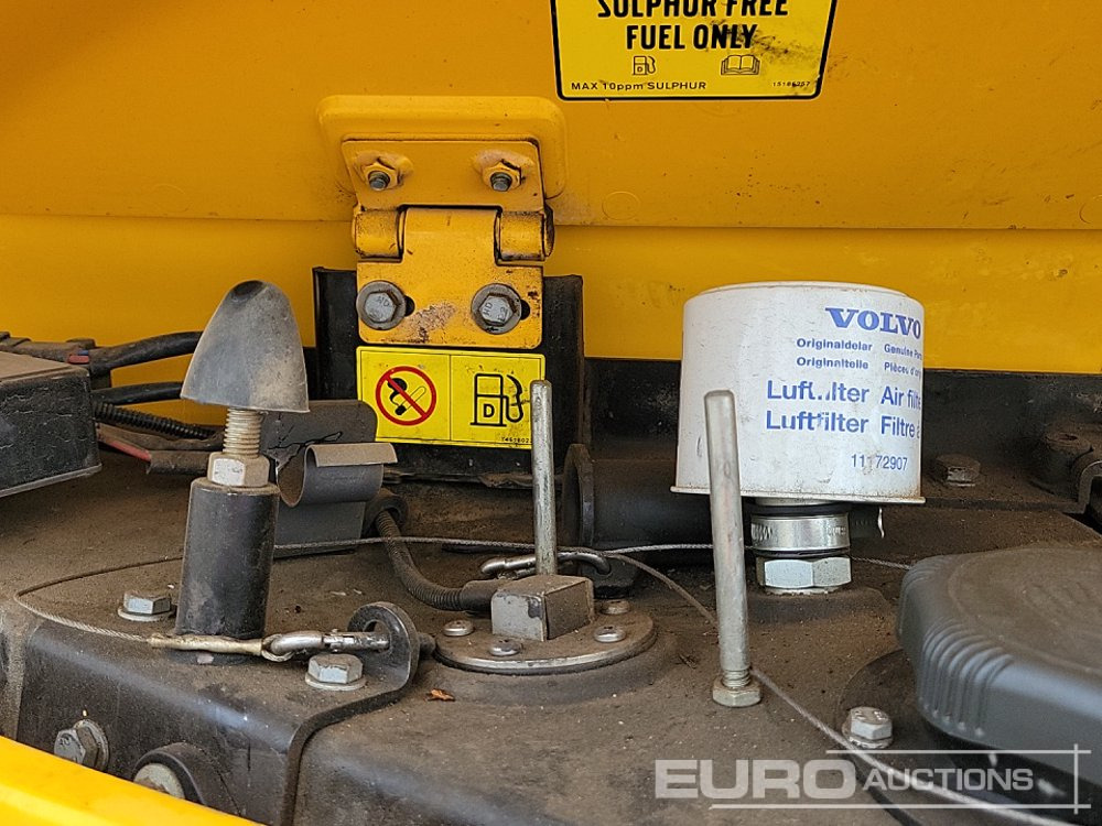حفارة مُصَّغرة 2021 Volvo ECR88D: صورة 40