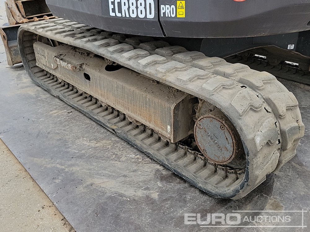 حفارة مُصَّغرة 2021 Volvo ECR88D: صورة 12
