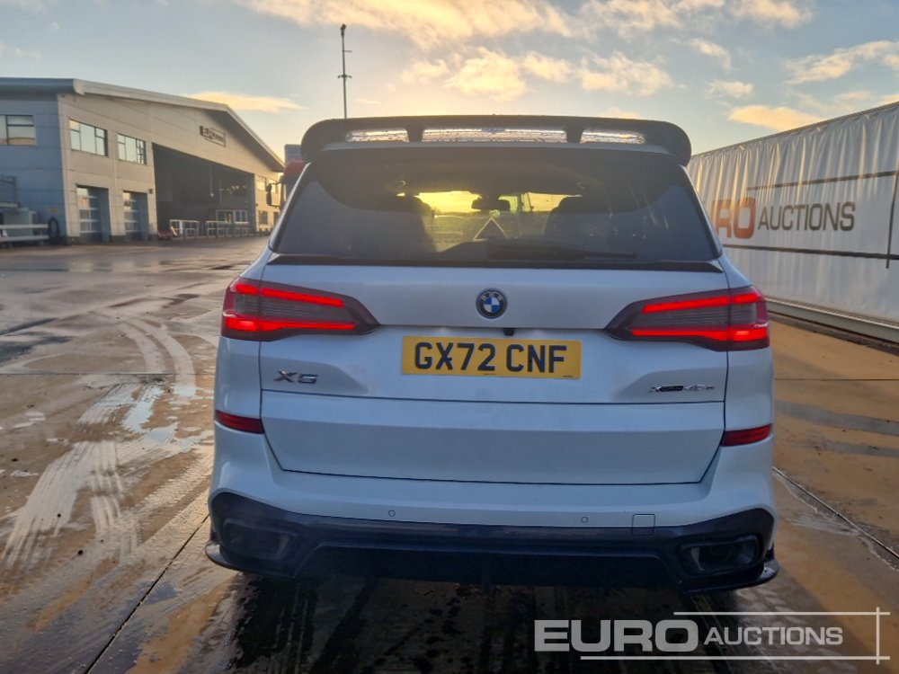 2022 BMW X5 45E M-Sport - سيارة دفع رباعي: صورة 4 2022 BMW X5 45E M-Sport - سيارة دفع رباعي: صورة 4