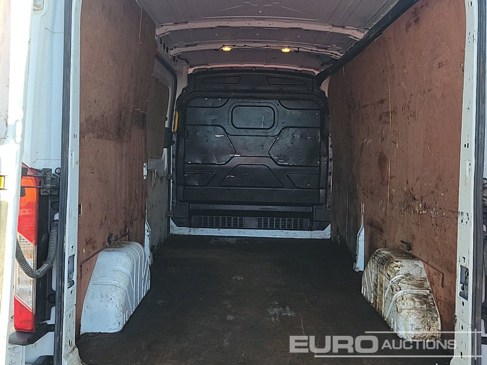 شاحنة التوصيل 2022 Ford Transit 350: صورة 13