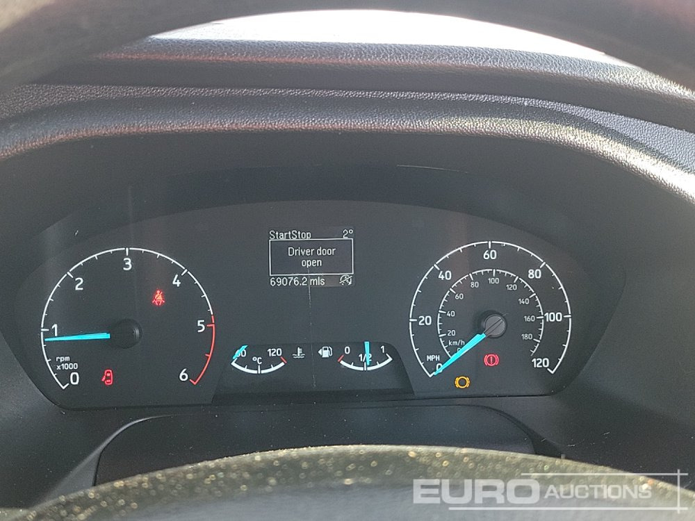 شاحنة التوصيل 2022 Ford Transit 350: صورة 34