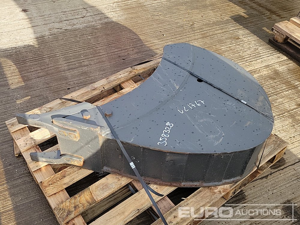 2022 Miller 12" Scoop Bucket 50mm Pin to suit 6-8 Ton Excavator - بكت: صورة 2 2022 Miller 12" Scoop Bucket 50mm Pin to suit 6-8 Ton Excavator - بكت: صورة 2