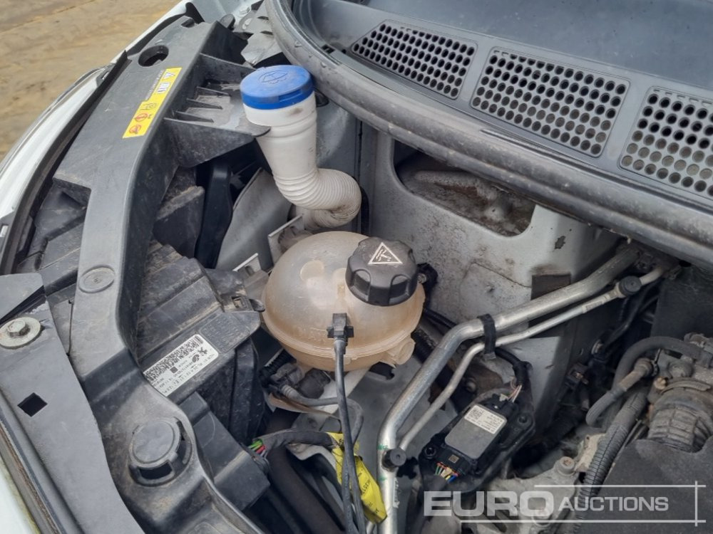 فان المدمجة 2022 Peugeot Expert: صورة 15 فان المدمجة 2022 Peugeot Expert: صورة 15