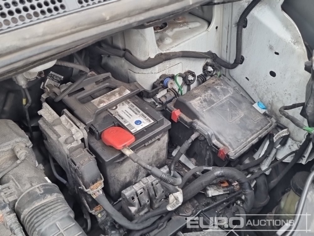 فان المدمجة 2022 Peugeot Expert: صورة 14 فان المدمجة 2022 Peugeot Expert: صورة 14