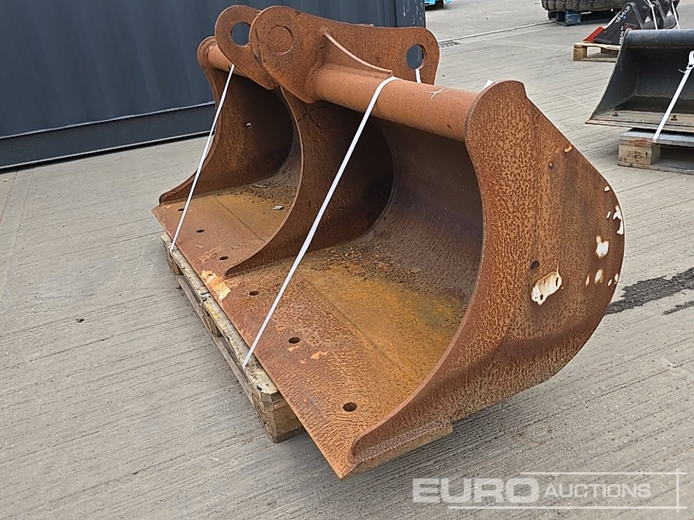 2023 72" Ditching Bucket 65mm Pin to suit 13 Ton Excavator - بكت: صورة 1 2023 72" Ditching Bucket 65mm Pin to suit 13 Ton Excavator - بكت: صورة 1