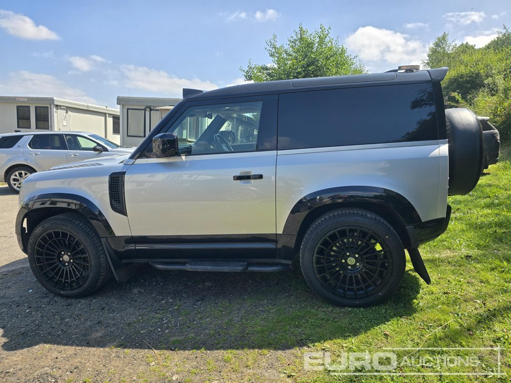 2023 Land Rover Defender 90 - سيارة دفع رباعي: صورة 2 2023 Land Rover Defender 90 - سيارة دفع رباعي: صورة 2
