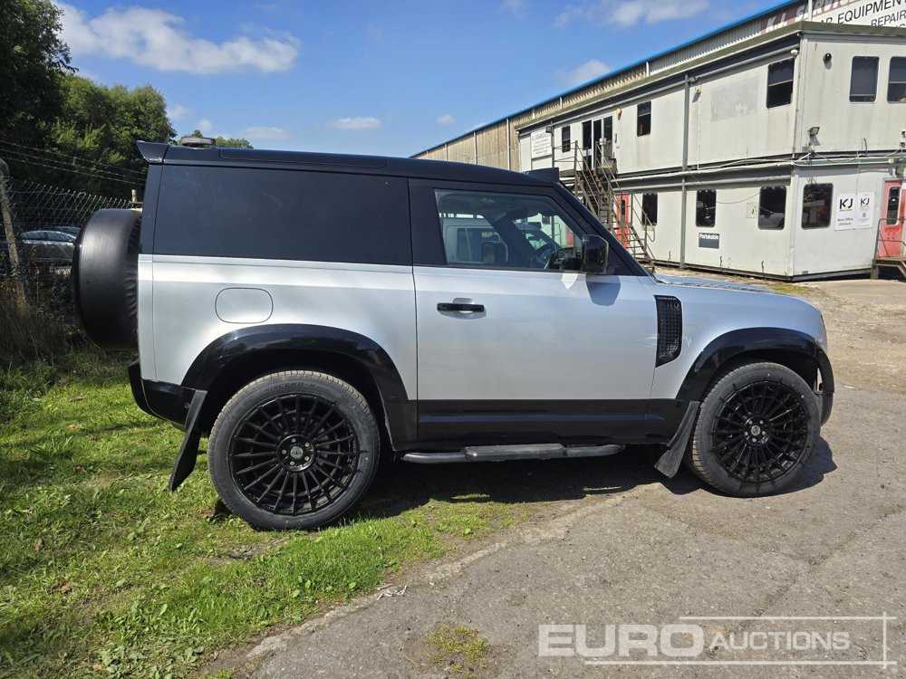 2023 Land Rover Defender 90 - سيارة دفع رباعي: صورة 5 2023 Land Rover Defender 90 - سيارة دفع رباعي: صورة 5