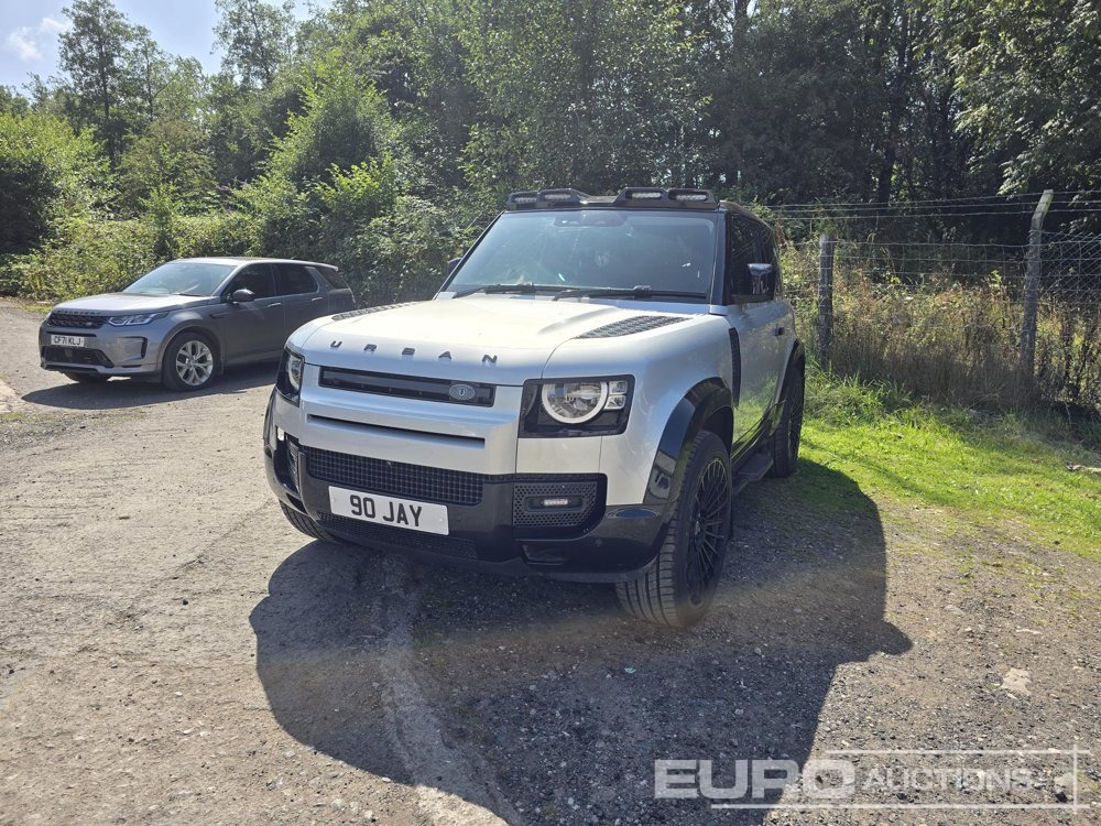 2023 Land Rover Defender 90 - سيارة دفع رباعي: صورة 1 2023 Land Rover Defender 90 - سيارة دفع رباعي: صورة 1
