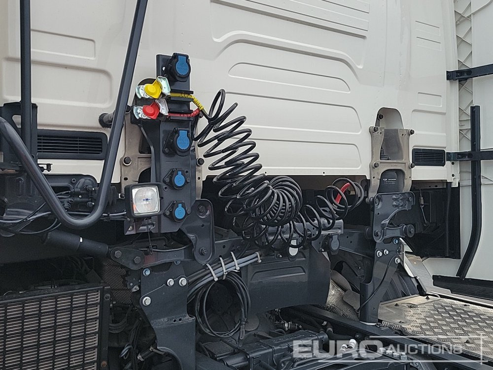 وحدة جر 2023 Scania S770 V8: صورة 24