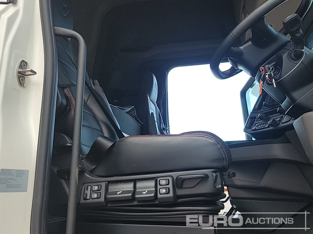 وحدة جر 2023 Scania S770 V8: صورة 28