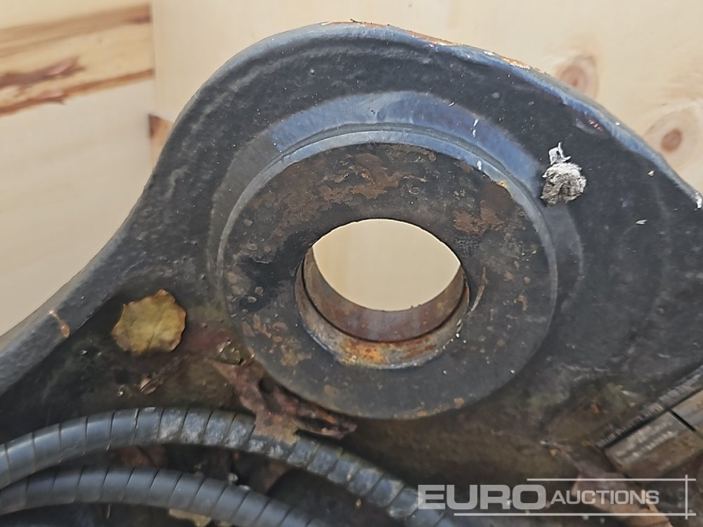 قارنة توصيل هيدروليكي 2024 Miller Hydraulic Double Lock QH 65mm Pin to suit 13 Ton Excavator: صورة 6