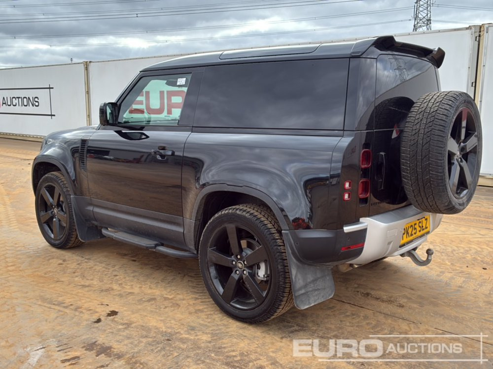 2025 Land Rover Defender - سيارة دفع رباعي: صورة 3 2025 Land Rover Defender - سيارة دفع رباعي: صورة 3
