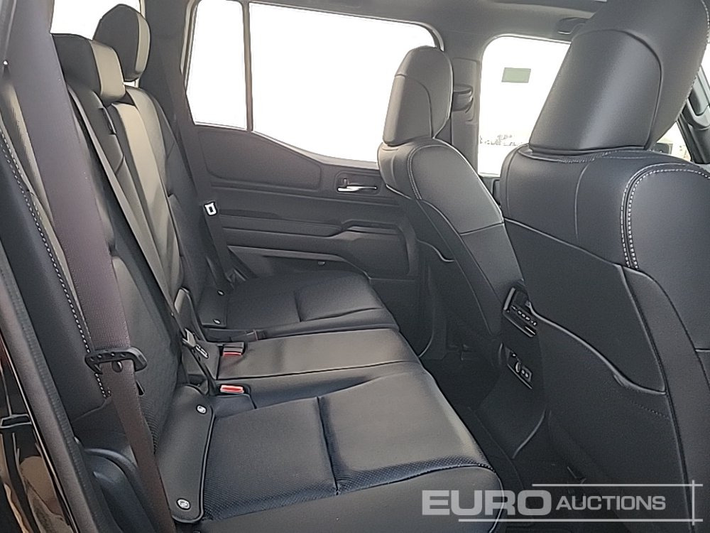 سيارة دفع رباعي 2025 Toyota Land Cruiser: صورة 29