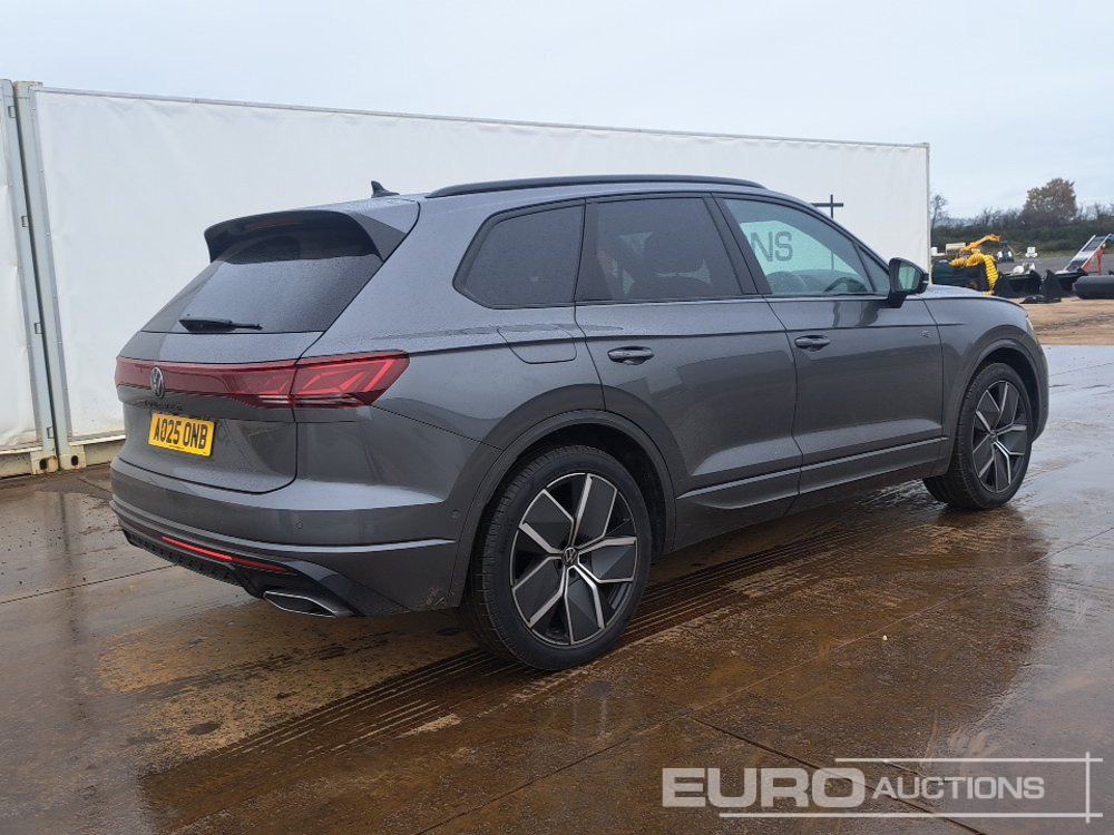 2025 Volkswagen Touareg V6 TDI - سيارة دفع رباعي: صورة 5 2025 Volkswagen Touareg V6 TDI - سيارة دفع رباعي: صورة 5