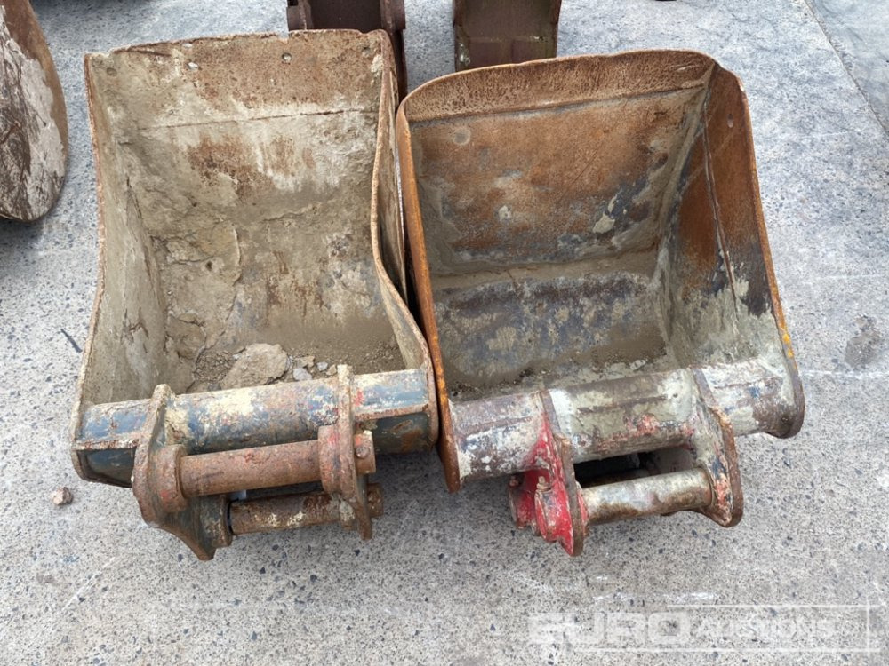 24" Digging Bucket, 60 mm Pin to suit 10-12 Ton Excavator (2 of) - بكت: صورة 2 24" Digging Bucket, 60 mm Pin to suit 10-12 Ton Excavator (2 of) - بكت: صورة 2