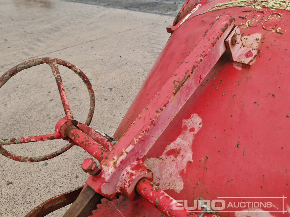 قادوس بقلاب ذاتي 500 Litre Concrete Skip to suit Crane: صورة 12