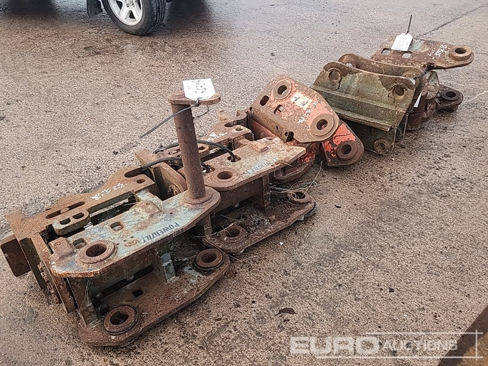 60/65mm Tilting Quick Hitch (4 of) Hitch Adaptor (1 of) - قارنة توصيل هيدروليكي: صورة 3 60/65mm Tilting Quick Hitch (4 of) Hitch Adaptor (1 of) - قارنة توصيل هيدروليكي: صورة 3