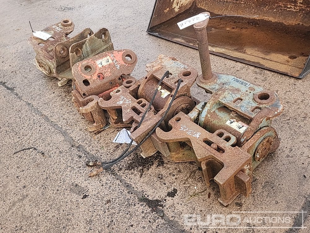 60/65mm Tilting Quick Hitch (4 of) Hitch Adaptor (1 of) - قارنة توصيل هيدروليكي: صورة 2 60/65mm Tilting Quick Hitch (4 of) Hitch Adaptor (1 of) - قارنة توصيل هيدروليكي: صورة 2