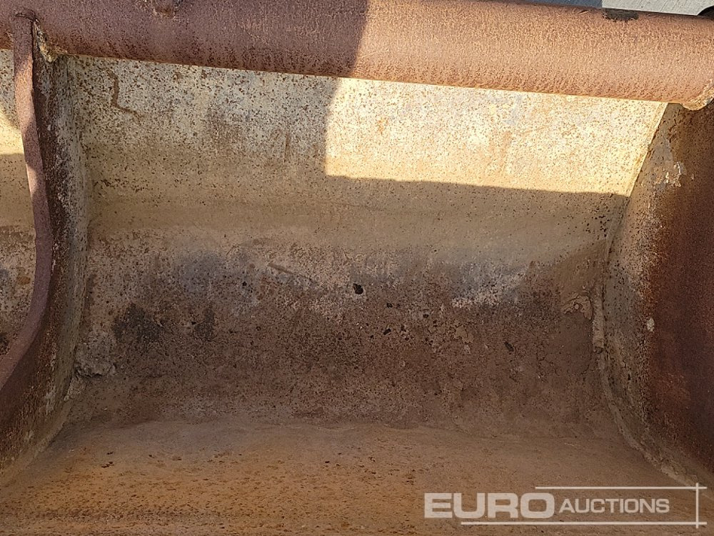 بكت 72" Ditching Bucket 65mm Pin to suit 13 Ton Excavator: صورة 11