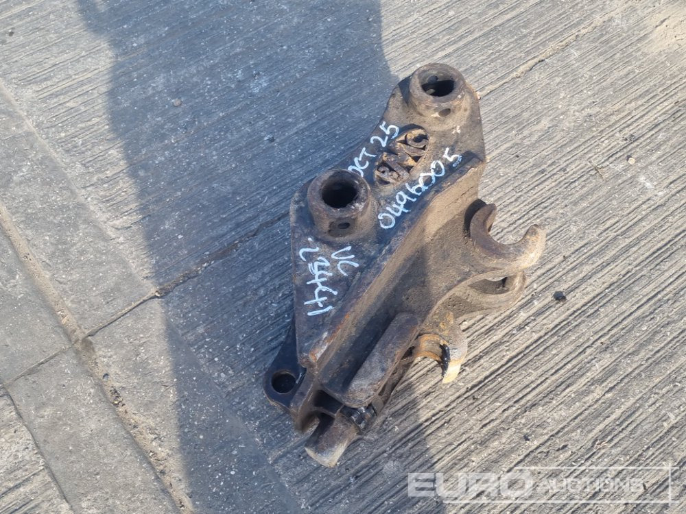 BMC Hydraulic Quick Hitch 40mm Pin to suit Mini Excavator - قارنة توصيل هيدروليكي: صورة 1 BMC Hydraulic Quick Hitch 40mm Pin to suit Mini Excavator - قارنة توصيل هيدروليكي: صورة 1