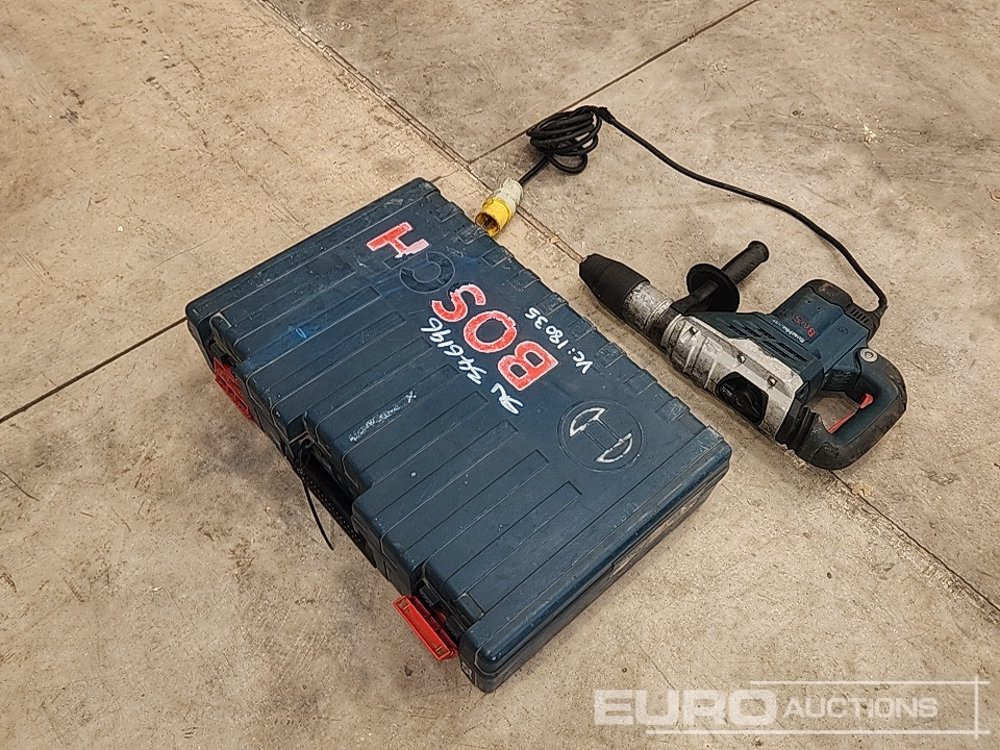 Bosch 110 Volt Breaker - معدات البناء: صورة 4 Bosch 110 Volt Breaker - معدات البناء: صورة 4