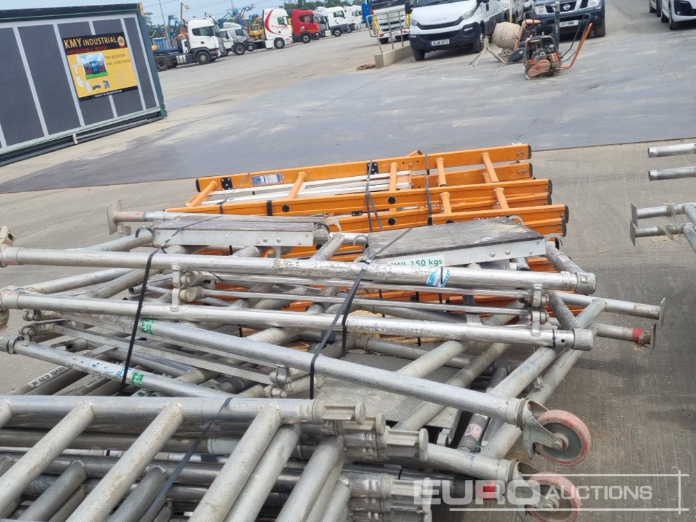 معدات البناء Bundle of Folding Aluminium Scaffolding (5 of), Bundle of Folding Fiberglass Scaffolding, Bundle of Aluminium Scaffolding (3 of), Aluminium Staging Boards (3 of): صورة 15