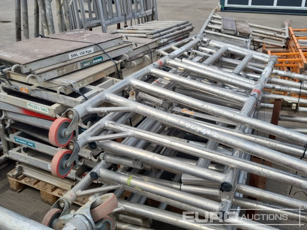 معدات البناء Bundle of Folding Aluminium Scaffolding (5 of), Bundle of Folding Fiberglass Scaffolding, Bundle of Aluminium Scaffolding (3 of), Aluminium Staging Boards (3 of): صورة 24