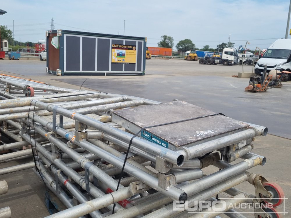 معدات البناء Bundle of Folding Aluminium Scaffolding (5 of), Bundle of Folding Fiberglass Scaffolding, Bundle of Aluminium Scaffolding (3 of), Aluminium Staging Boards (3 of): صورة 28
