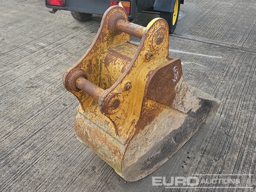 CAT 22" Digging Bucket 65mm to suit 13 Ton Excavator - بكت: صورة 5 CAT 22" Digging Bucket 65mm to suit 13 Ton Excavator - بكت: صورة 5