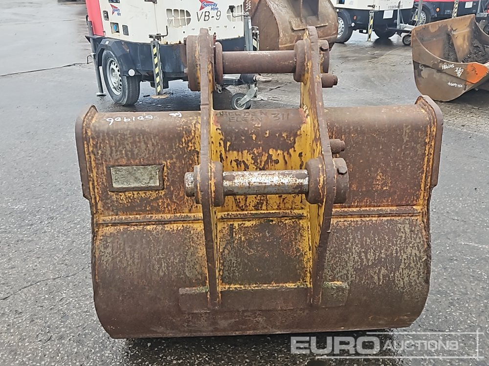 CAT 42" Digging Bucket 65mm Pin to suit 13 Ton Excavator - بكت: صورة 4 CAT 42" Digging Bucket 65mm Pin to suit 13 Ton Excavator - بكت: صورة 4