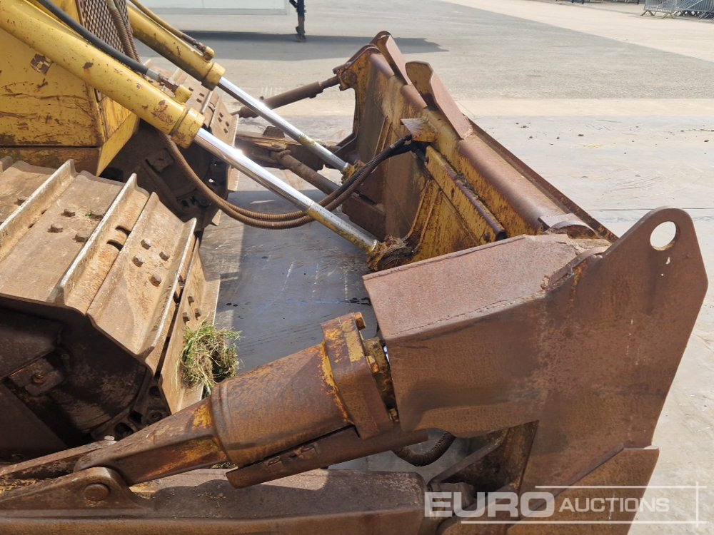 جرافة CAT D6M LGP: صورة 22