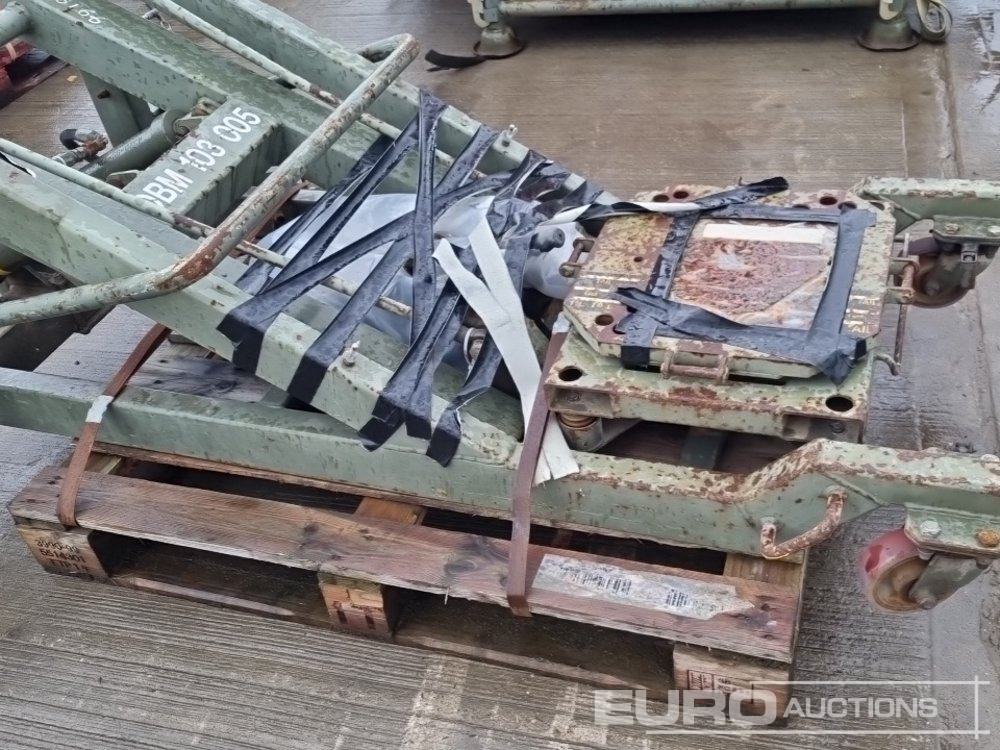 معدات المناولة Carlisle Engineering Hydraulic Trolley Lift: صورة 24