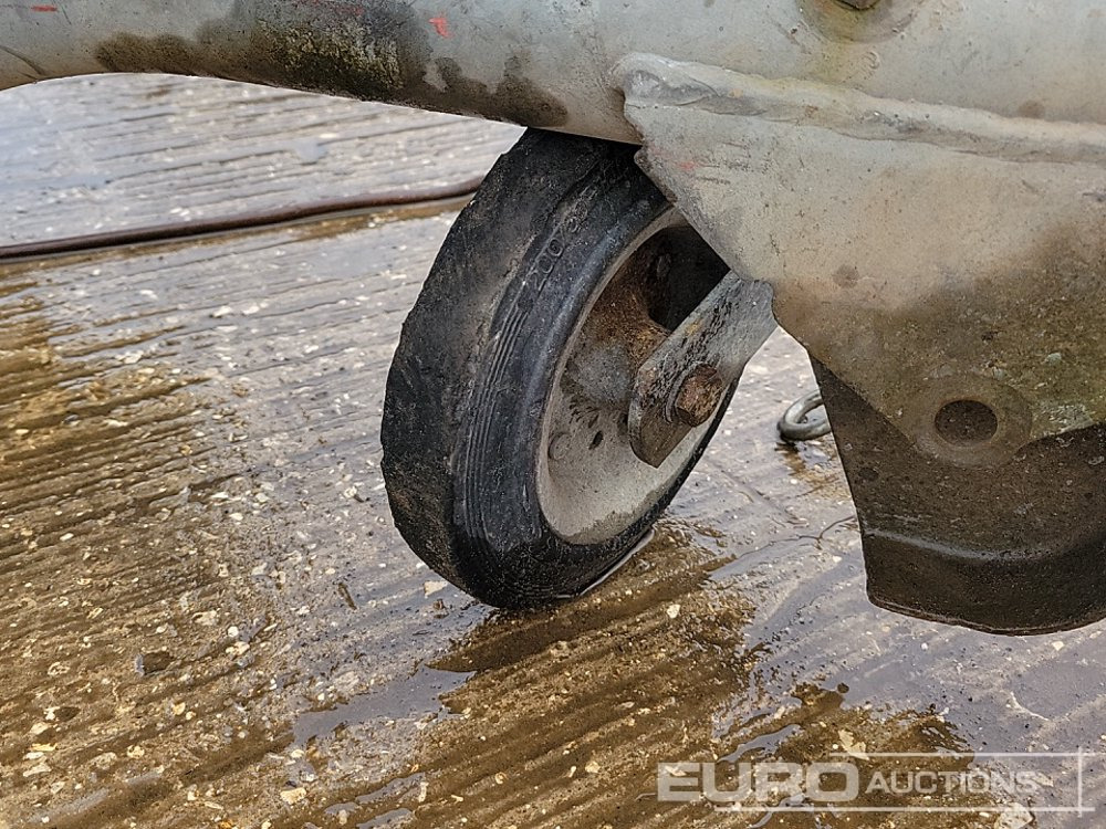 الضاغط Compair Single Axle Compressor: صورة 9