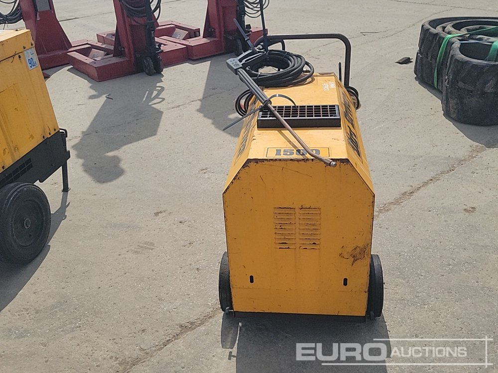 Dirt Driver 1500 Hot & Cold Pressure Washer - ماكينة غسيل ضغط عالي: صورة 4 Dirt Driver 1500 Hot & Cold Pressure Washer - ماكينة غسيل ضغط عالي: صورة 4