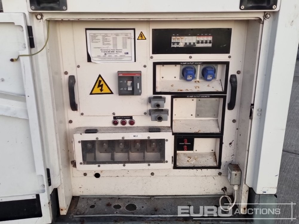 مجموعة المولدات FG Wilson XD135P1: صورة 14