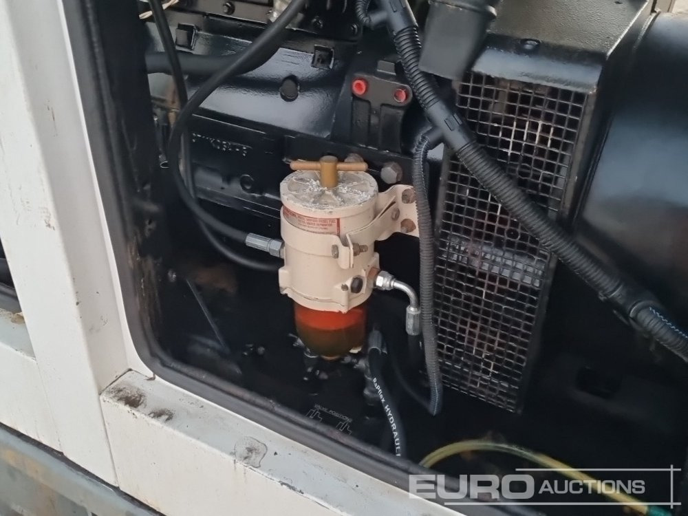 مجموعة المولدات FG Wilson XD135P1: صورة 28