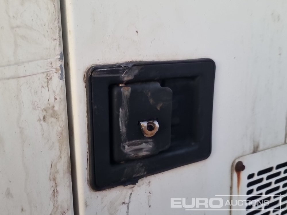 مجموعة المولدات FG Wilson XD135P1: صورة 21