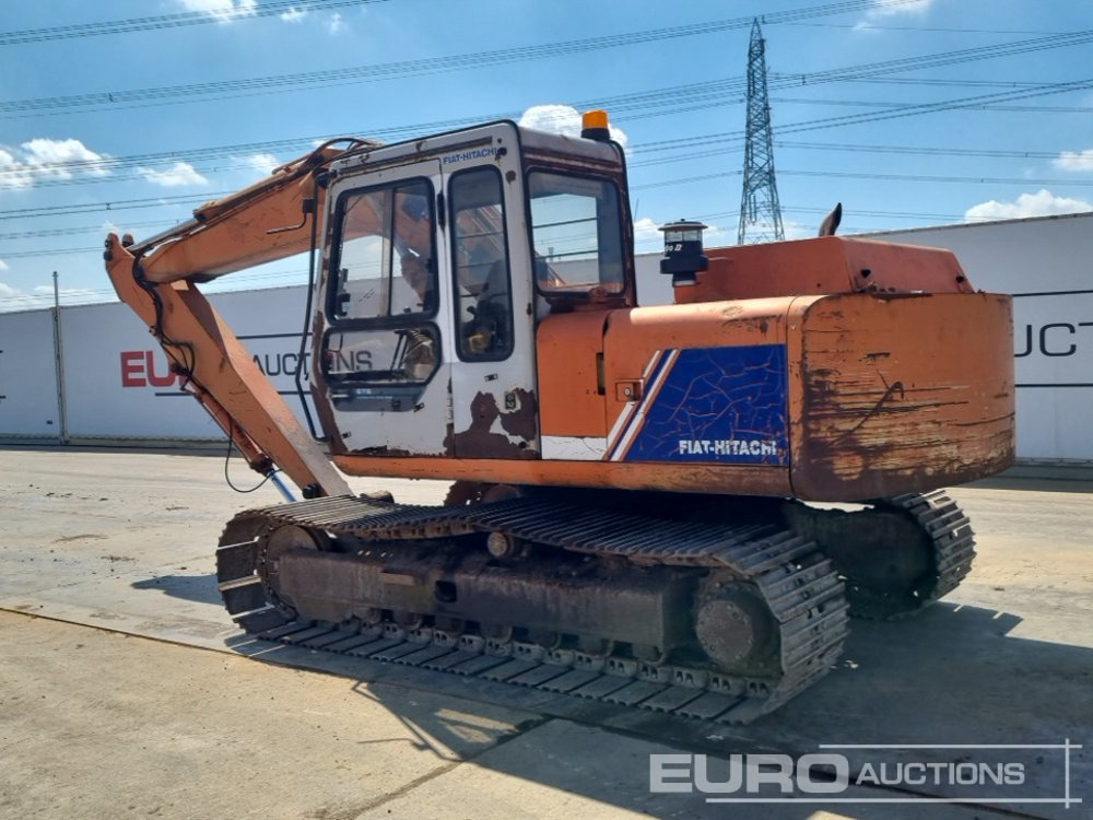 Fiat Hitachi FH130-3 - حفار زحاف: صورة 3 Fiat Hitachi FH130-3 - حفار زحاف: صورة 3