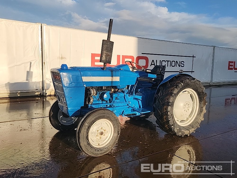 Ford 2WD Tractor - جرار: صورة 1 Ford 2WD Tractor - جرار: صورة 1