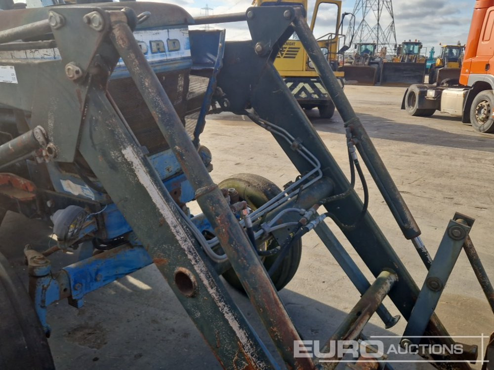 جرار Ford 7700: صورة 12
