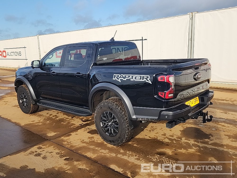 Ford Ranger Raptor - شاحنة البيك أب: صورة 3 Ford Ranger Raptor - شاحنة البيك أب: صورة 3