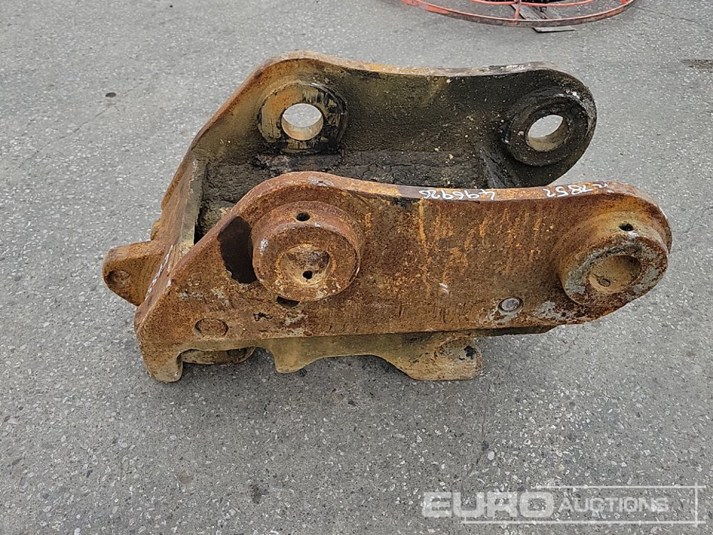 Hydraulic Double Lock QH 80mm Pin to suit 20 Ton Excavator - قارنة توصيل هيدروليكي: صورة 2 Hydraulic Double Lock QH 80mm Pin to suit 20 Ton Excavator - قارنة توصيل هيدروليكي: صورة 2