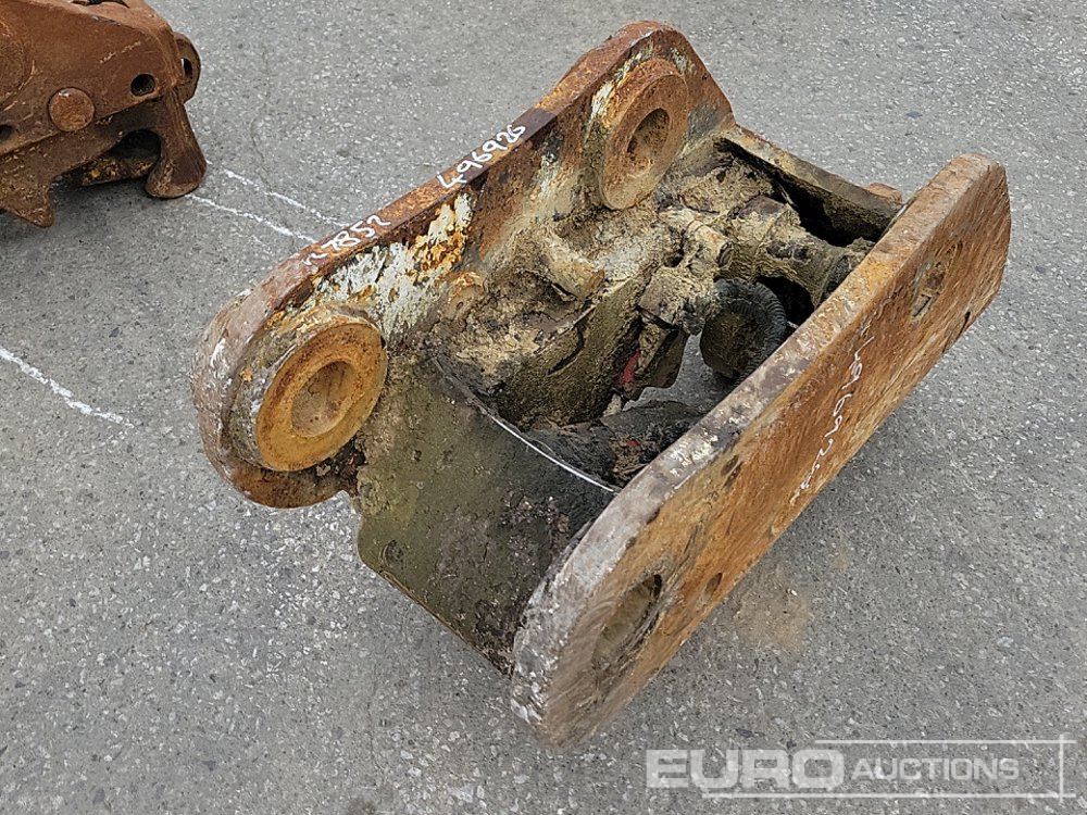 Hydraulic Double Lock QH 80mm Pin to suit 20 Ton Excavator - قارنة توصيل هيدروليكي: صورة 5 Hydraulic Double Lock QH 80mm Pin to suit 20 Ton Excavator - قارنة توصيل هيدروليكي: صورة 5