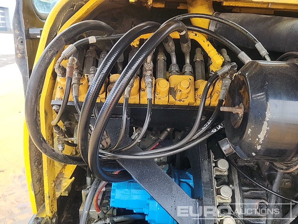 حفارة مُصَّغرة Hyundai R55-7: صورة 28