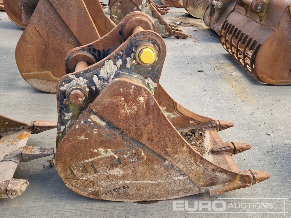 بكت JCB 28" Digging Bucket 80mm Pin to suit 20 Ton Excavator: صورة 6